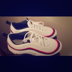 Nike 97 size 9.5